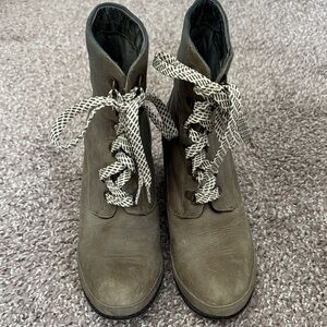 80%20 Olive Lace-Up Ankle Boots with Patterned Laces